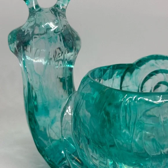Unique Resin Aqua color Snail Planter Especially cactus - Picture 8 of 16